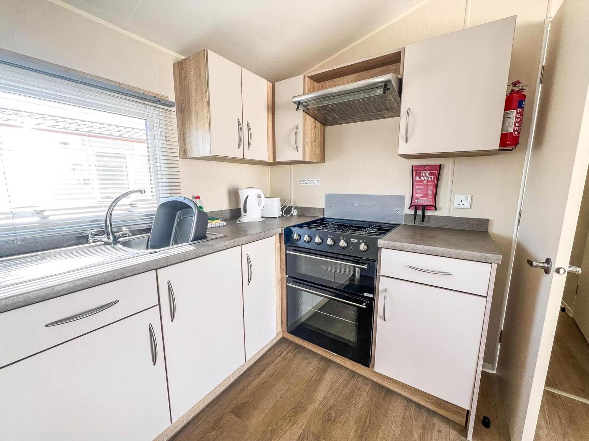 Great Caravan For Hire By The Beach In Norfolk, By Hunstanton Beach Ref 13005L Extérieur photo